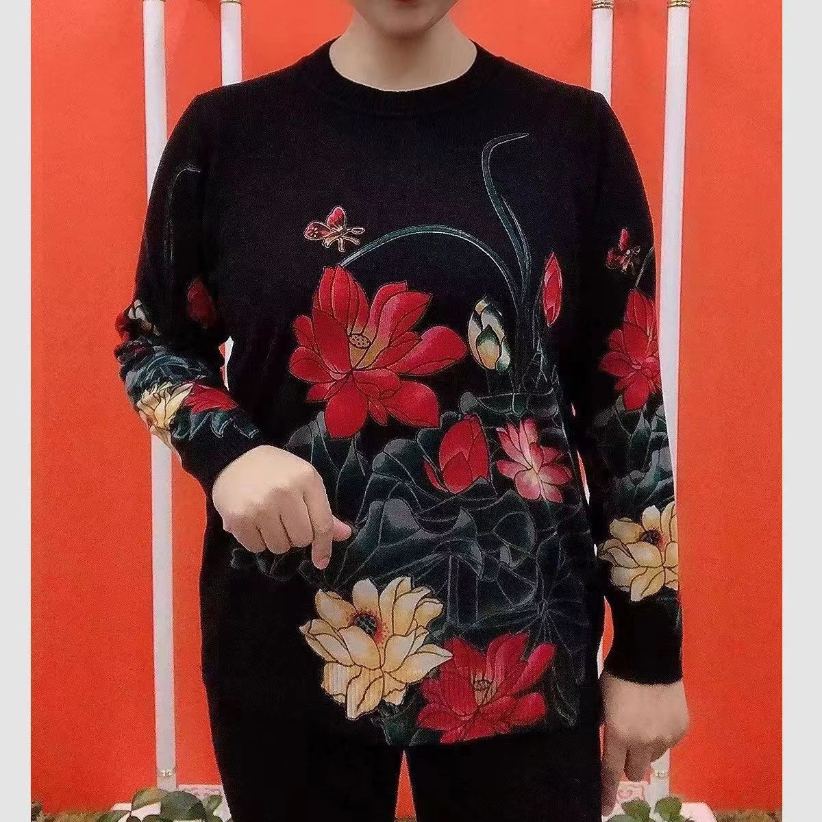 🌺Časově omezená nabídka🌺【M-4XL】Dámský podzimně-zimní dlouhý pletený svetr, módní potisk, elegantní a univerzální