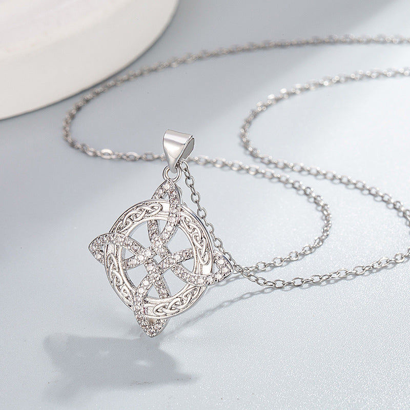 ✨【Kupte jeden, druhý dostanete zdarma!】🔥HORKÝ VÝPRODEJ📿Náhrdelník s čarodějnickým uzlem a třpytivým přívěskem s hvězdicovým výbuchem