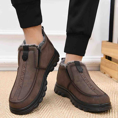 🔥Népszerű termék🔥【39-47】Férfi meleg, hétköznapi cipő kerek orral, meleg, kényelmes, csúszásmentes és tartós