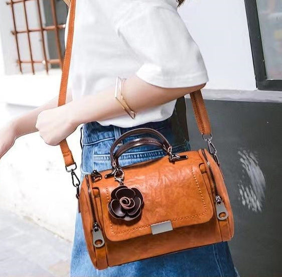 🎁👜Нова модна дамска чанта с елегантен цветен висулка